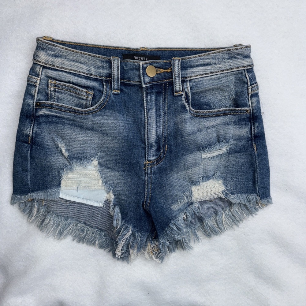 Forever 21 Denim Shorts Medium Wash Size 24‎ NEW NWOT